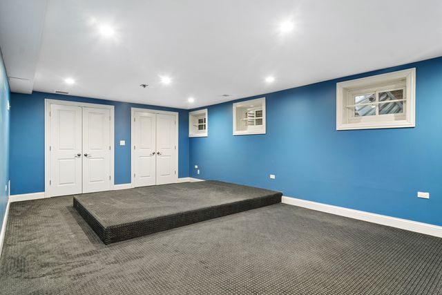 2020 Churchill Lane, Highland Park, IL 60035