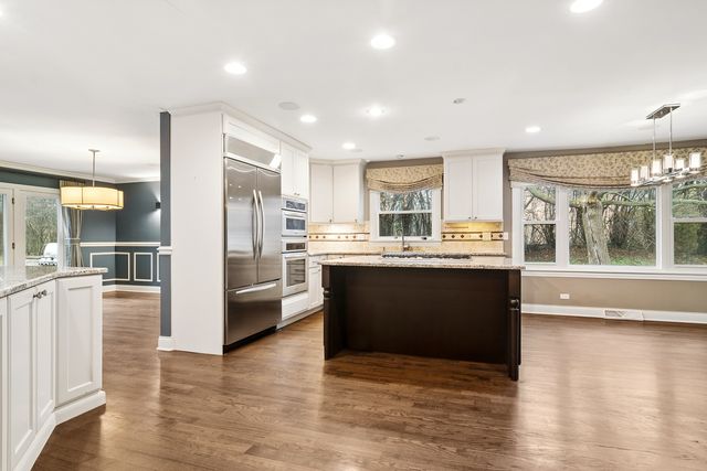 2020 Churchill Lane, Highland Park, IL 60035