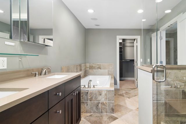 2020 Churchill Lane, Highland Park, IL 60035