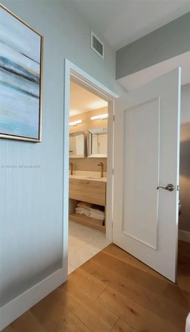 16385 Biscayne Blvd 3018-3017, North Miami Beach, FL 33160