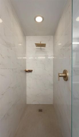 16385 Biscayne Blvd 3018-3017, North Miami Beach, FL 33160