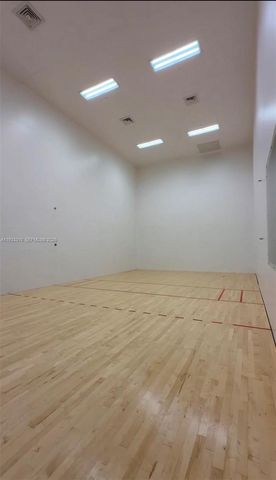 16385 Biscayne Blvd 3018-3017, North Miami Beach, FL 33160