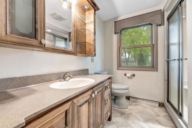 3235 N MORRISON STREET, Appleton, WI 54911