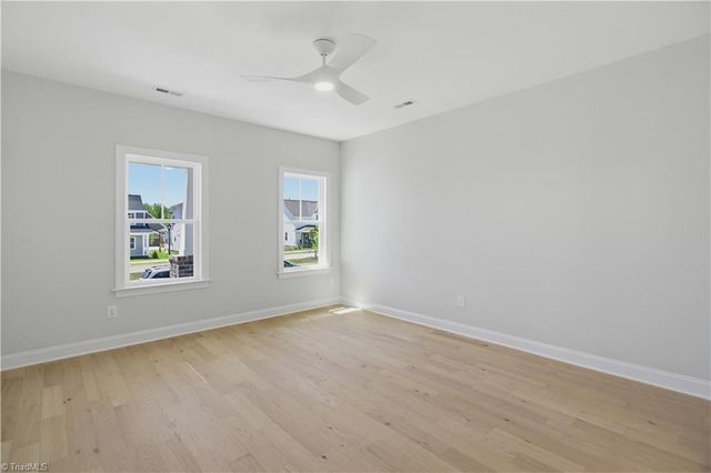 1641 Cross Village Avenue, Kernersville, NC 27284