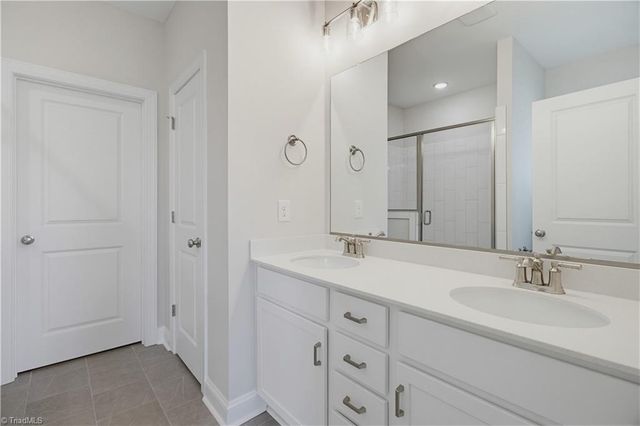1641 Cross Village Avenue, Kernersville, NC 27284