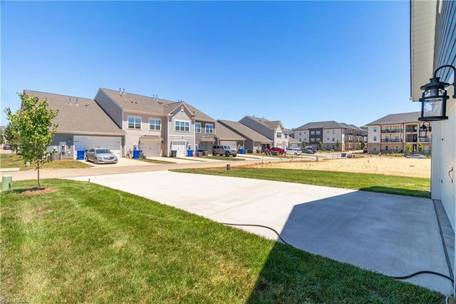 1641 Cross Village Avenue, Kernersville, NC 27284