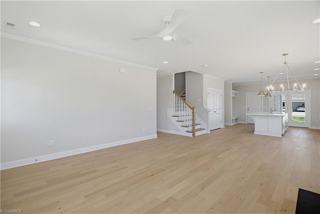 1641 Cross Village Avenue, Kernersville, NC 27284