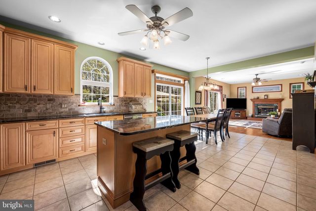 6815 CHERRY TREE CT, New Market, MD 21774