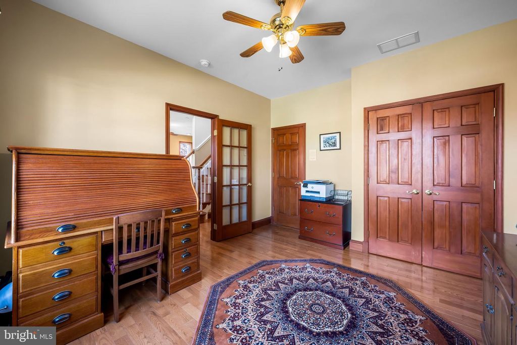 Image 27 of property listing at 6815 CHERRY TREE CT, New Market, MD 21774