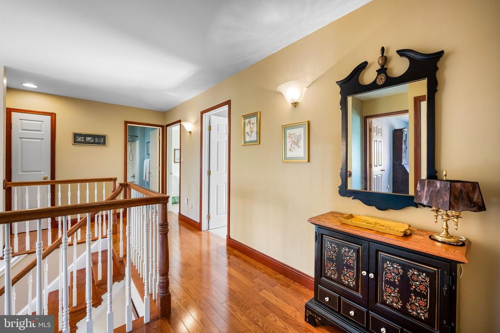 Image 29 of property listing at 6815 CHERRY TREE CT, New Market, MD 21774