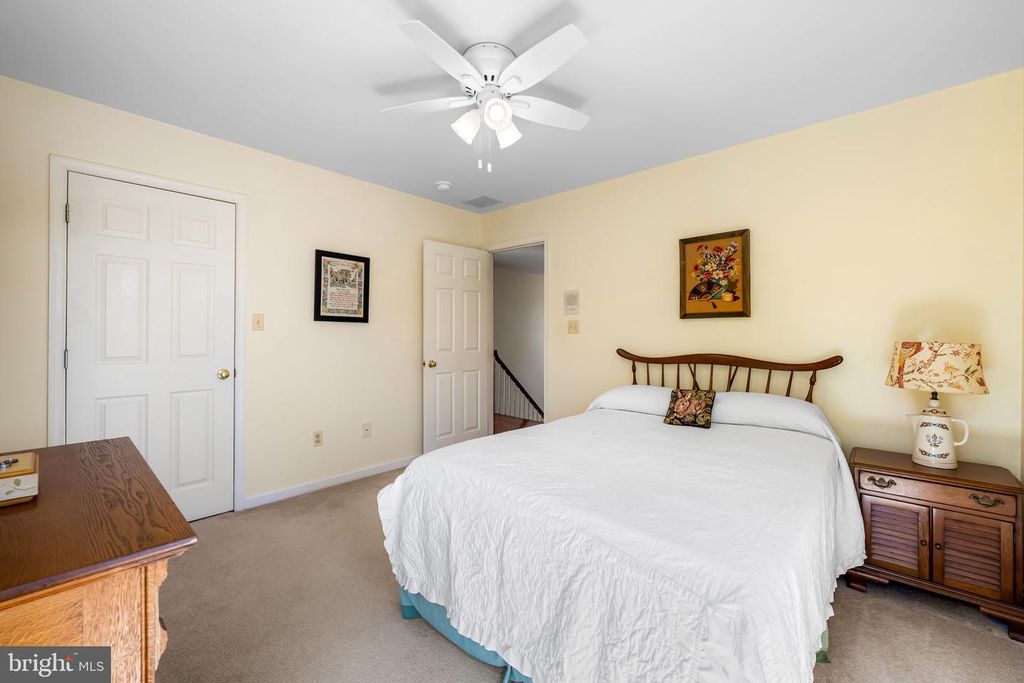 Image 33 of property listing at 6815 CHERRY TREE CT, New Market, MD 21774