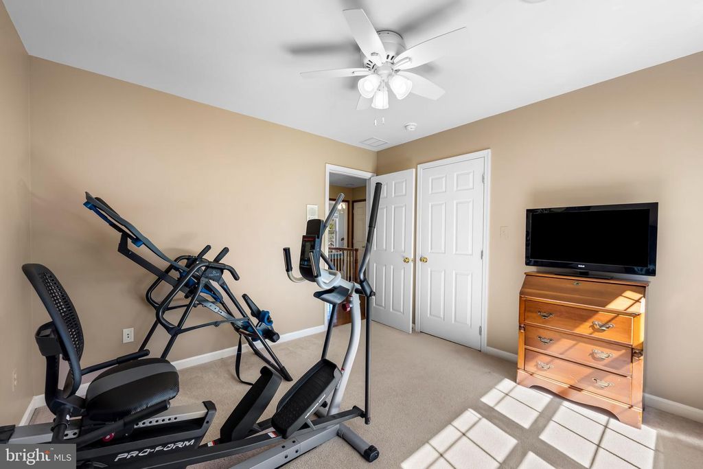 Image 36 of property listing at 6815 CHERRY TREE CT, New Market, MD 21774