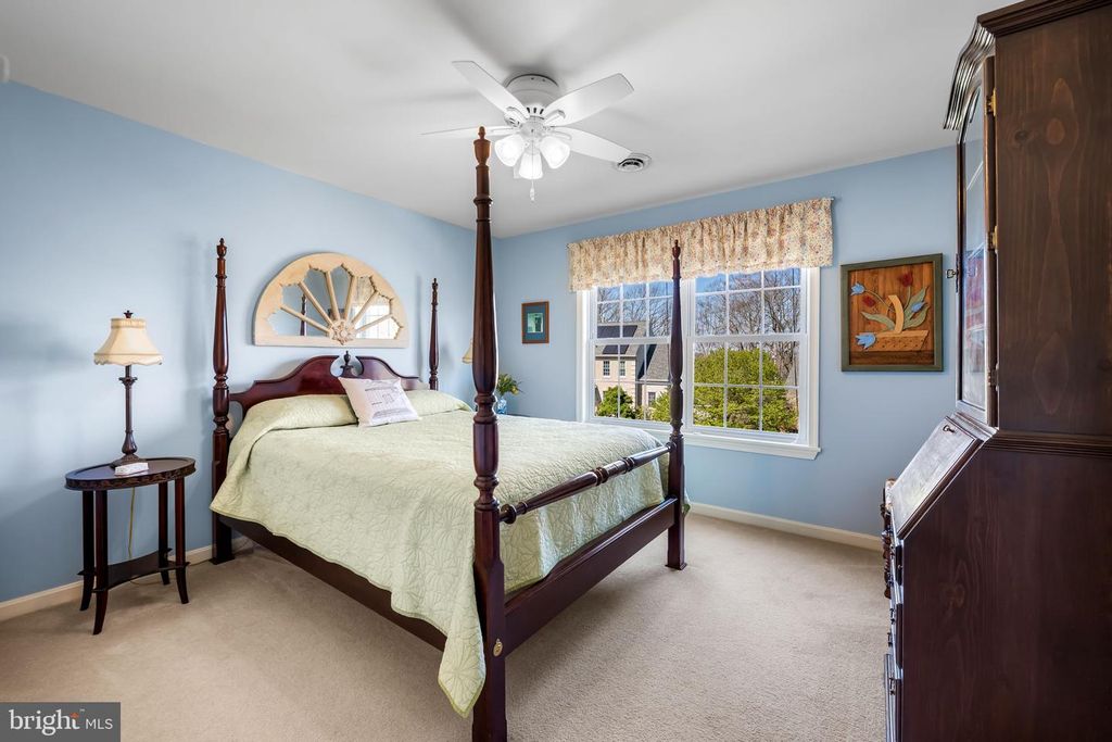 Image 37 of property listing at 6815 CHERRY TREE CT, New Market, MD 21774
