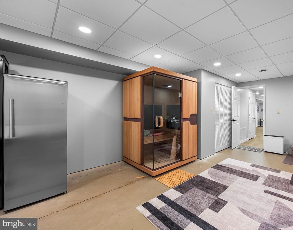 Image 58 of property listing at 6815 CHERRY TREE CT, New Market, MD 21774