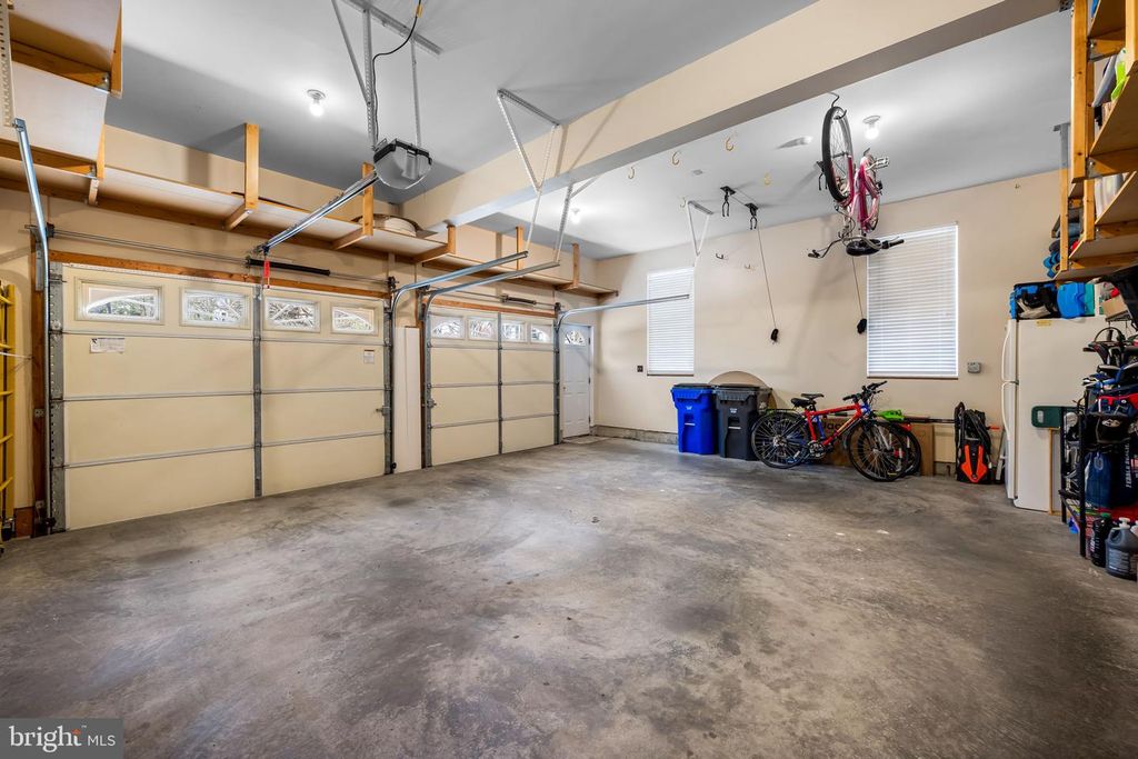 Image 61 of property listing at 6815 CHERRY TREE CT, New Market, MD 21774
