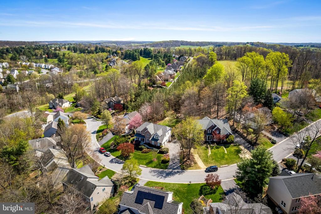 Image 76 of property listing at 6815 CHERRY TREE CT, New Market, MD 21774
