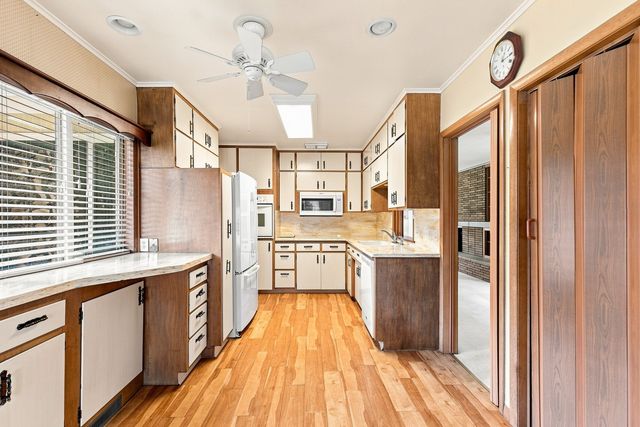 1831 45th Street, Moline, IL 61265