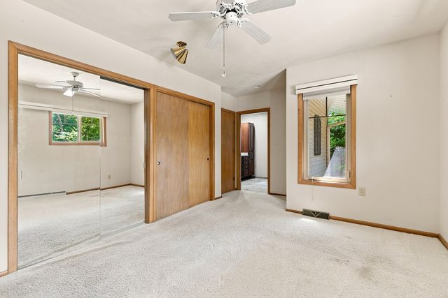 1831 45th Street, Moline, IL 61265