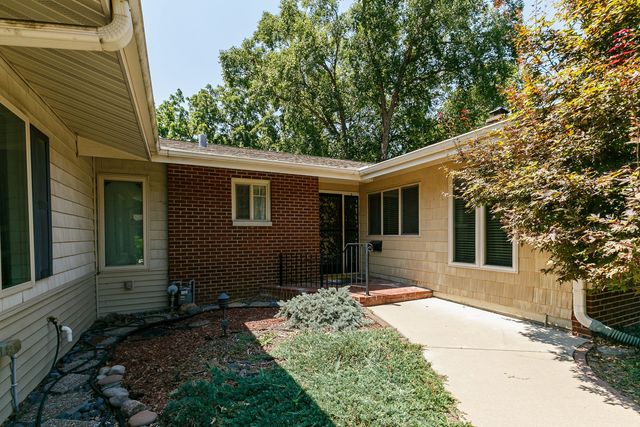 1831 45th Street, Moline, IL 61265