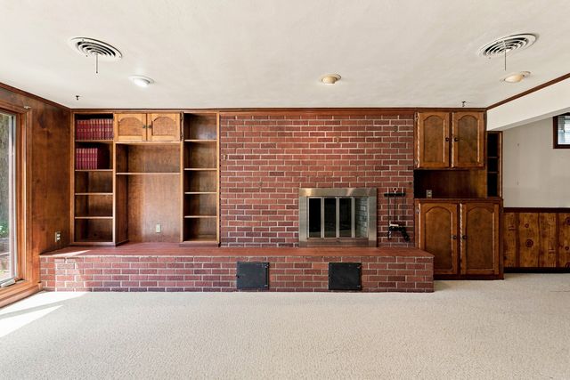 1831 45th Street, Moline, IL 61265
