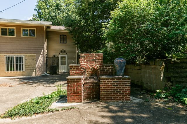 1831 45th Street, Moline, IL 61265
