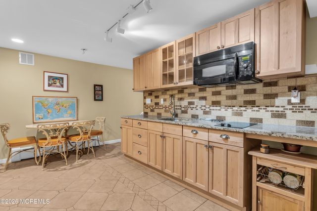 26 Carrington Court, Old Bridge, NJ 08857