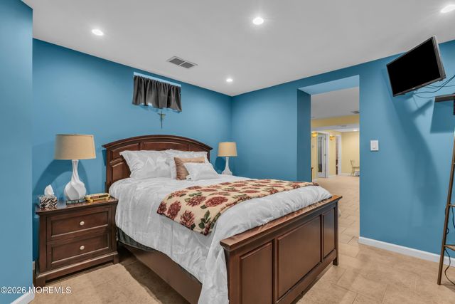 26 Carrington Court, Old Bridge, NJ 08857