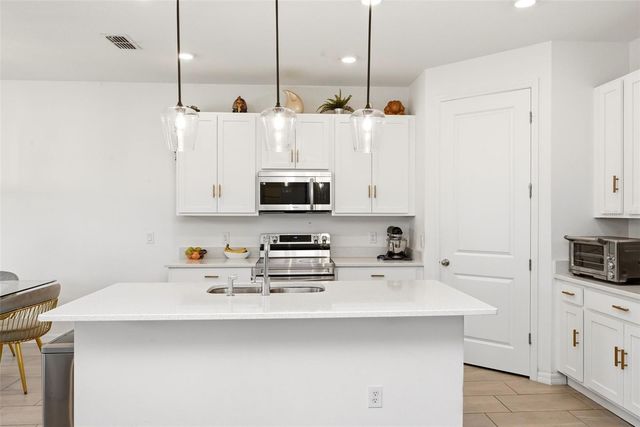 2162 DERWENT DRIVE, Davenport, FL 33896