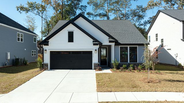 300 Creek Pointe Drive, Moncks Corner, SC 29461