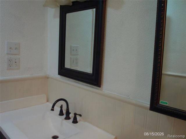 26445 Colgate Street, Inkster, MI 48141