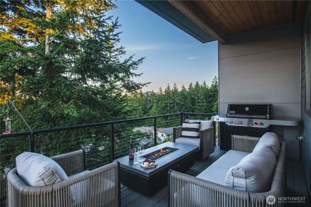 3950 Rock Ridge Parkway, Anacortes, WA 98221