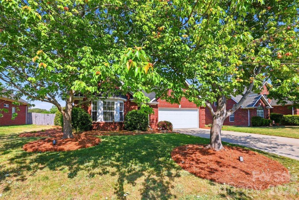 3371 Muddy Creek Road, Midland, NC 28107