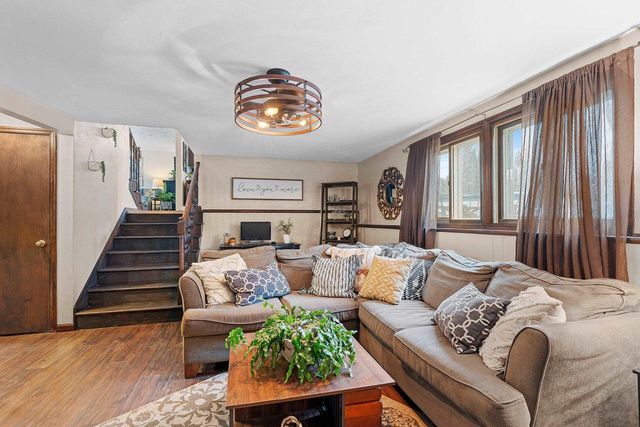 2578 VICKI LANE, Green Bay, WI 54311