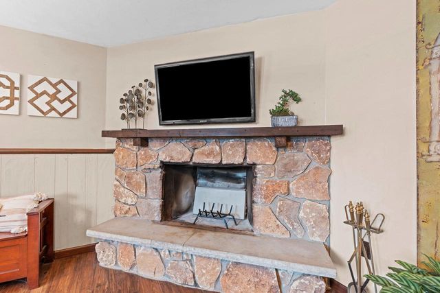 2578 VICKI LANE, Green Bay, WI 54311