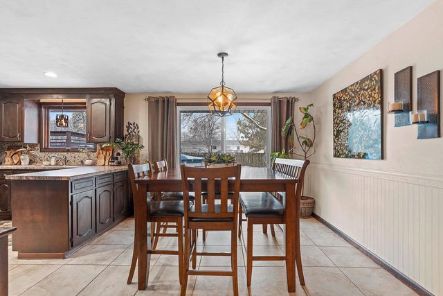 2578 VICKI LANE, Green Bay, WI 54311