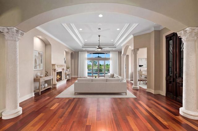 113 SE Via Verona, Port St Lucie, FL 34984