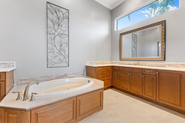 113 SE Via Verona, Port St Lucie, FL 34984