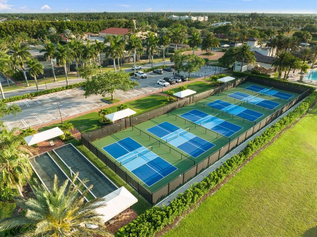 113 SE Via Verona, Port St Lucie, FL 34984