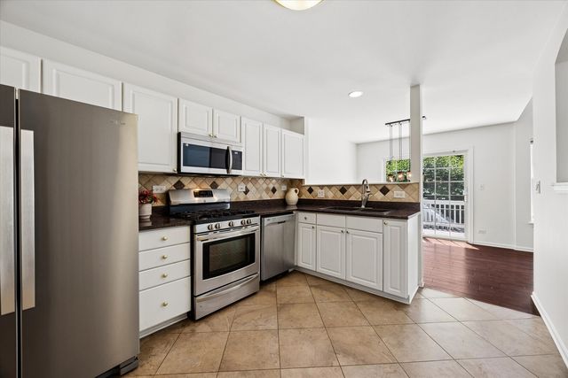 1763 Briggs Court, Lisle, IL 60532