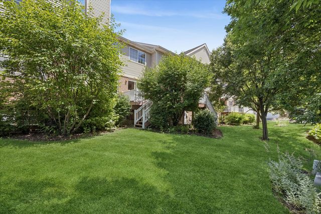 1763 Briggs Court, Lisle, IL 60532