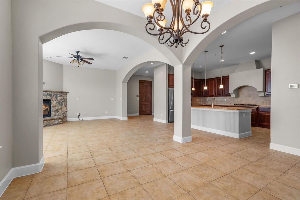 555 Via Amalfi 312, Irving, TX 75039 — photo 3