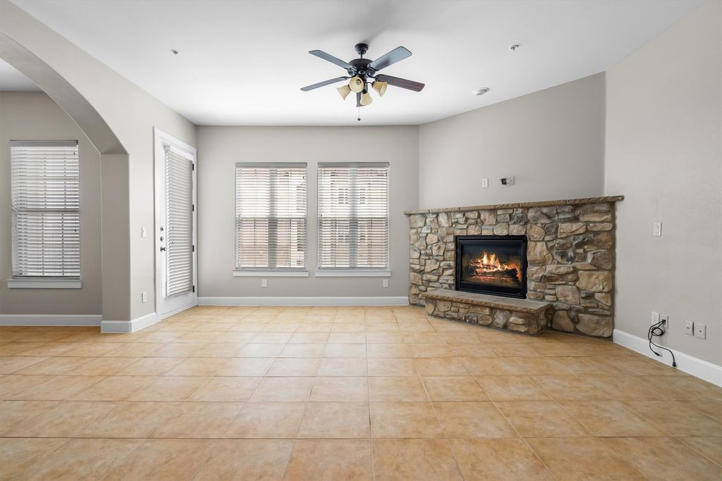 555 Via Amalfi 312, Irving, TX 75039 — photo 5