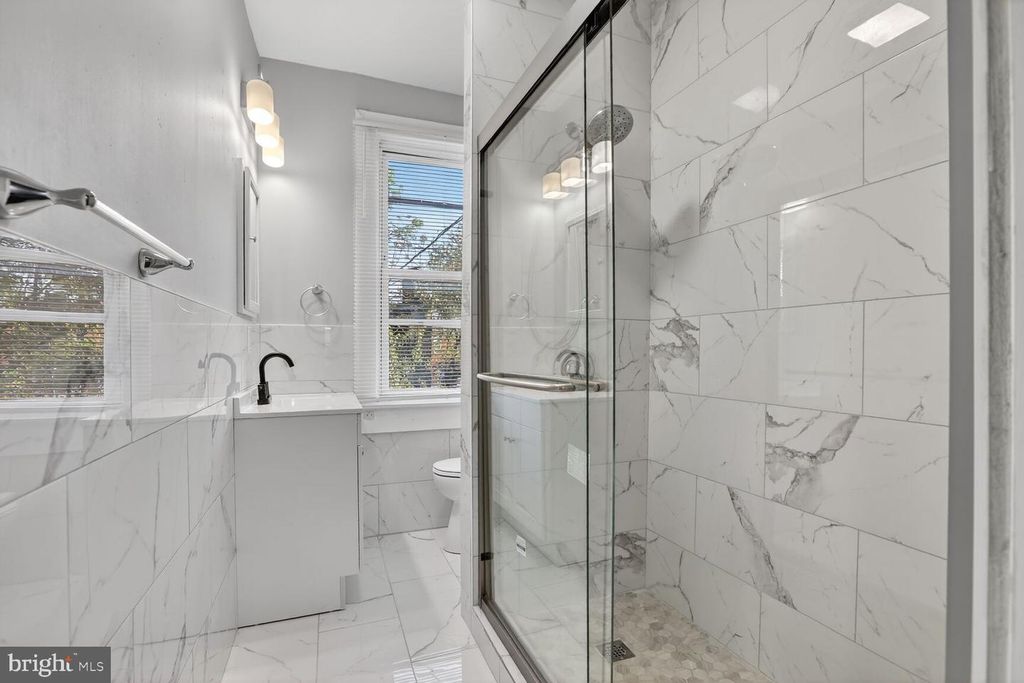 Image 12 of property listing at 2583 W FAYETTE ST, Baltimore, MD 21223