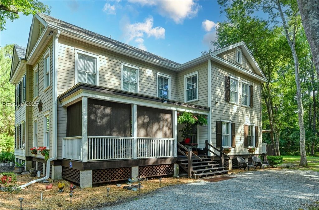 201 McCormack Ave, Ridgeland, SC 29936