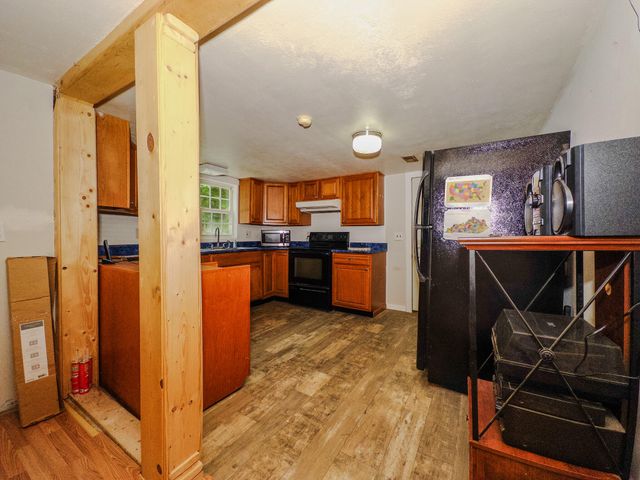 175 Jasper Lake Drive, Burnside, KY 41519