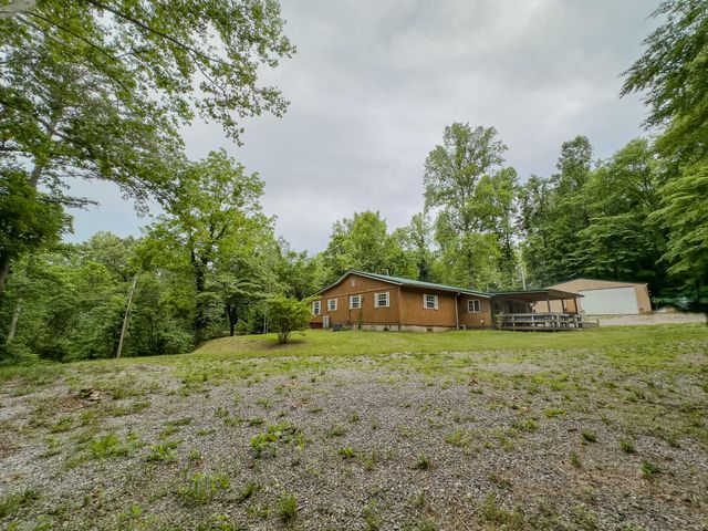 175 Jasper Lake Drive, Burnside, KY 41519