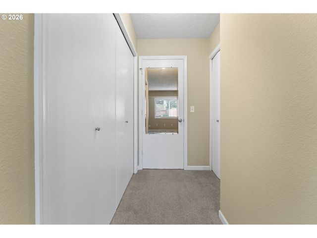 13865 Sw MARTINGALE Ct, Beaverton, OR 97008