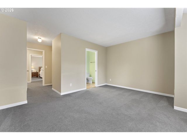13865 Sw MARTINGALE Ct, Beaverton, OR 97008