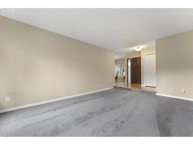 13865 Sw MARTINGALE Ct, Beaverton, OR 97008
