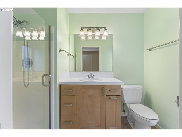 13865 Sw MARTINGALE Ct, Beaverton, OR 97008